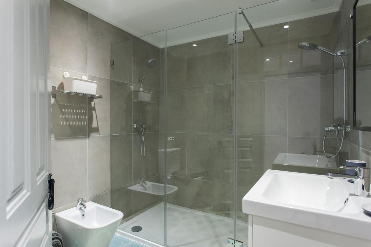 Flh Bairro Alto Bright Flat Apartment Lisbon Bagian luar foto